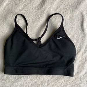 Nike Sports Bra: M
